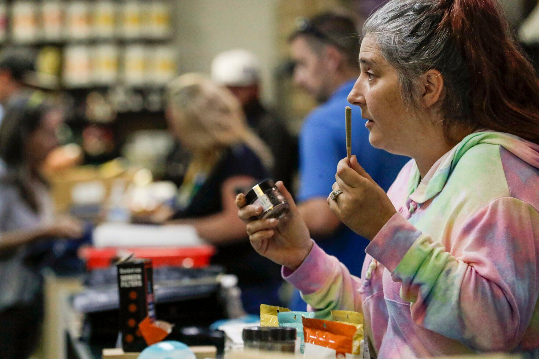 BIZ-WRK-CANNABIS-FIRING-LA